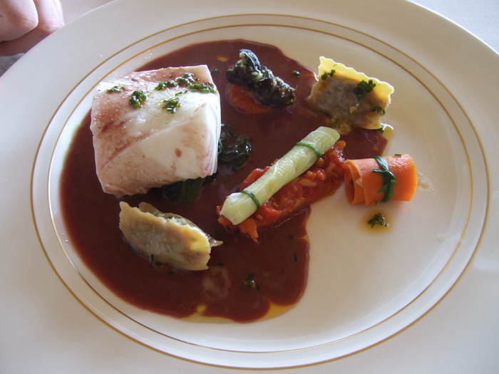 Sea bream with porto wine emulsion... was delicious :-)